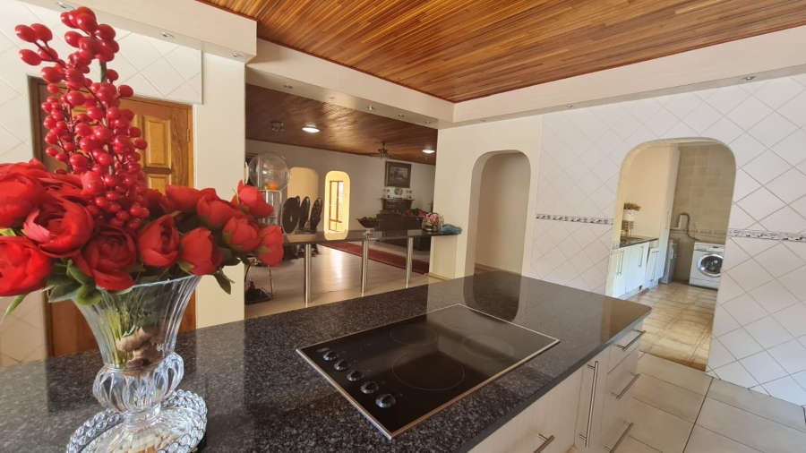 3 Bedroom Property for Sale in Safari Gardens North West